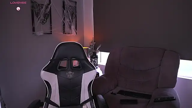 tyler muscle1 online show from October 2025 01:40:02 PM