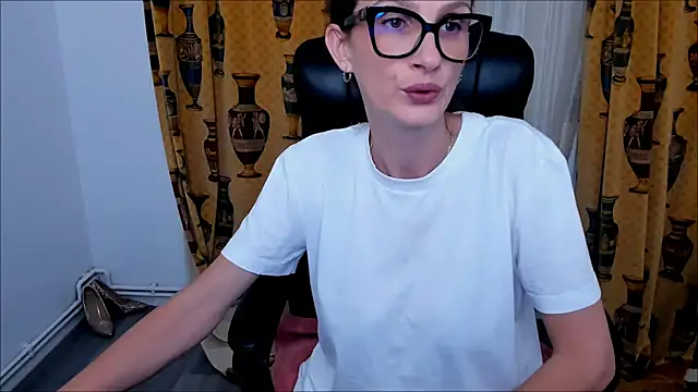 NaughtyWifey1 online show from September 2025 04:47:01 AM