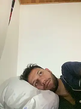 Michaell Spinelly online show from September 2025 03:31:01 AM