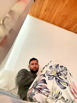 Michaell Spinelly online show from January 2026 01:37:02 PM