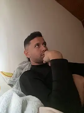 Michaell Spinelly online show from April 2026 07:58:01 PM