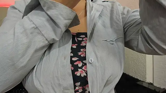 katherine blair online show from January 2026 01:04:01 PM