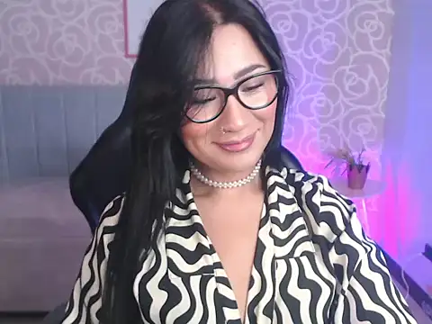 Snapshot of evelyn_ch_ chatting on September 2025 10:50:01 AM evelyn ch online show from September 2025 10:50:01 AM