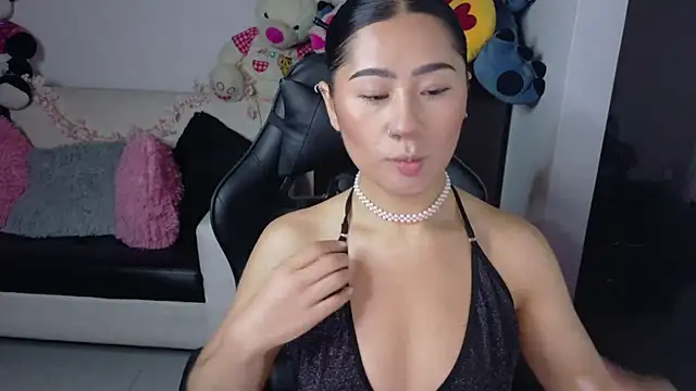 Snapshot of evelyn_ch_ chatting on October 2025 10:47:02 AM evelyn ch online show from October 2025 10:47:02 AM