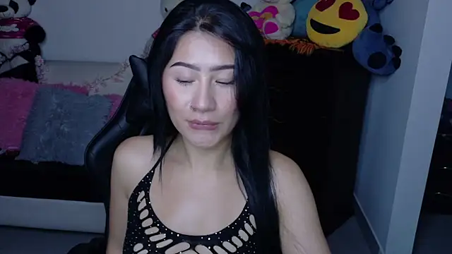 Snapshot of evelyn_ch_ chatting on October 2025 02:08:01 PM evelyn ch online show from October 2025 02:08:01 PM