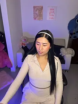 evelyn ch  online show from February 2026 10:43:01 AM