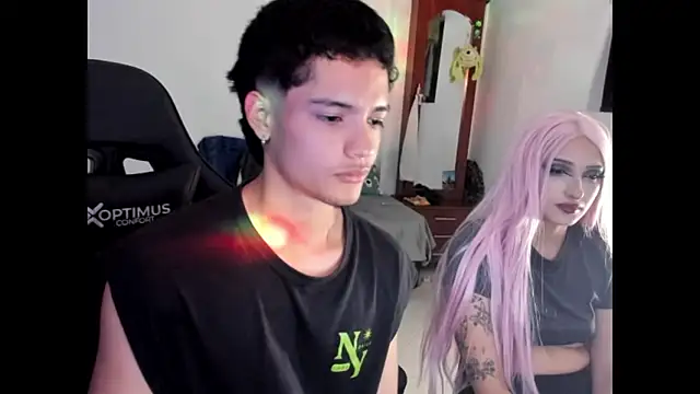 Oliver and kalypso online show from October 2025 11:11:02 PM