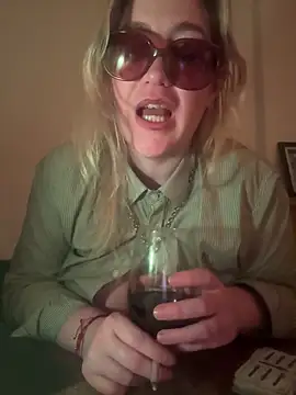 Granlady7 online show from April 2026 09:20:02 PM