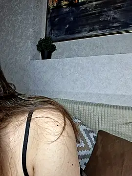 Olivia OliV online show from October 2025 12:43:02 AM