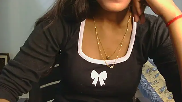 Aarti misty71 online show from April 2026 05:25:01 AM