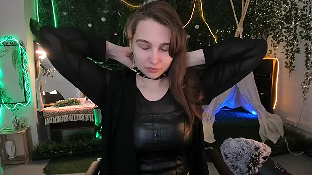 TessaMill online show from April 2026 09:13:01 AM