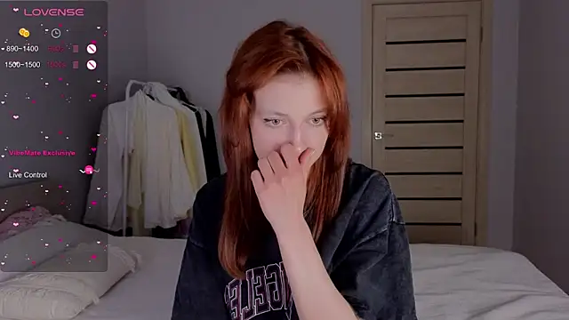 Snapshot of _Elen_Lilith_ chatting on May 2026 08:04:04 PM Elen Lilith online show from May 2026 08:04:04 PM