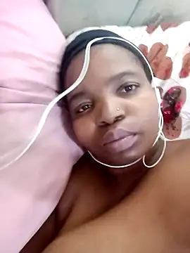 ShySexyBaddiexx online show from November 2025 09:21:01 AM