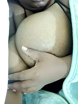 ShySexyBaddiexx online show from November 2025 08:08:02 AM