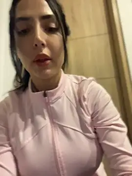 Snapshot of oh_nina chatting on July 2026 11:32:01 PM oh nina online show from July 2026 11:32:01 PM