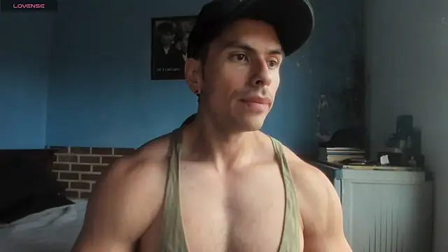 Snapshot of justinkarter chatting on May 2026 12:02:01 PM justinkarter online show from May 2026 12:02:01 PM