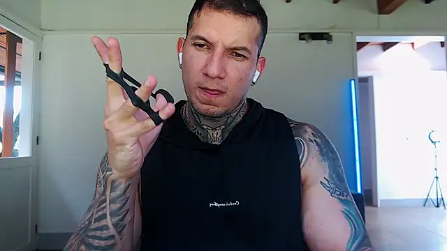 Snapshot of Shane_Clay chatting on May 2026 06:26:02 PM Shane Clay online show from May 2026 06:26:02 PM