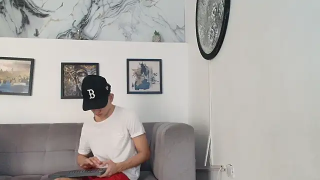 TWINKS FRIENDS online show from March 2026 01:05:01 PM