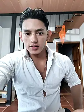 Hiroshi Shen online show from November 2025 10:57:02 AM