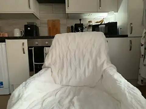 FrancescaXO online show from February 2026 10:21:02 AM