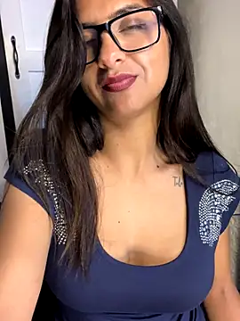 chicachocolate01 online show from September 2025 07:52:02 AM