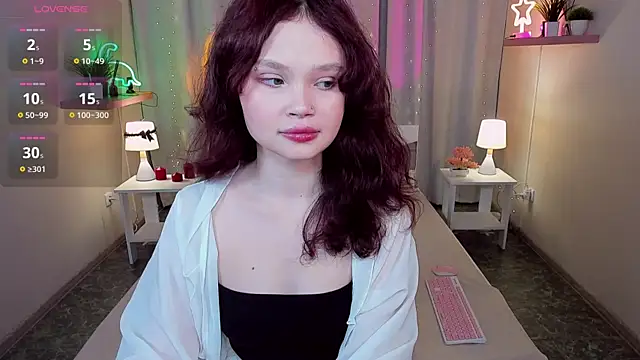 EmilyChaves online show from June 2026 06:48:02 AM