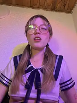 Snapshot of ReenKitty chatting on July 2026 04:50:01 AM ReenKitty online show from July 2026 04:50:01 AM