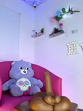 Helen Vidall online show from October 2025 03:48:02 AM