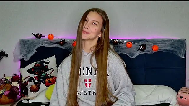 MissEmilyMiller online show from November 2025 05:14:01 PM