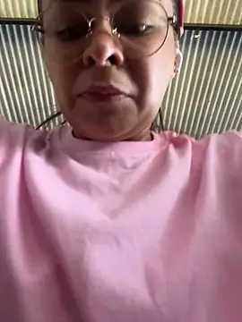 sweet shadil  online show from October 2025 02:18:02 PM