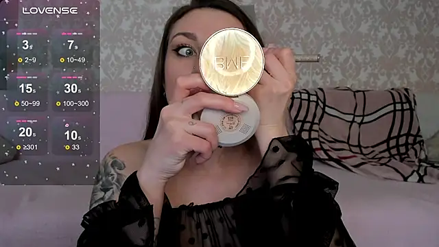 Lil Foxy9 online show from October 2025 05:11:02 AM