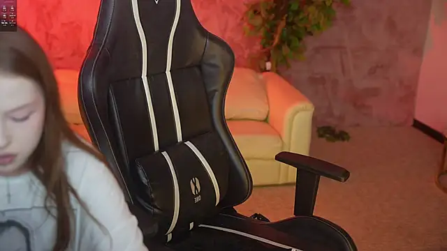 Goldie Flame online show from September 2025 11:37:01 PM