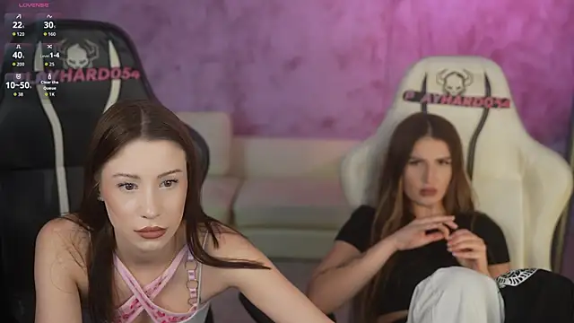 Goldie Flame online show from April 2026 10:33:02 PM