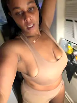 yummy0322 online show from October 2025 12:11:02 AM