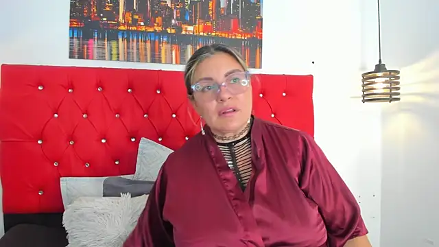 carolinacrus01 online show from February 2026 04:46:01 PM