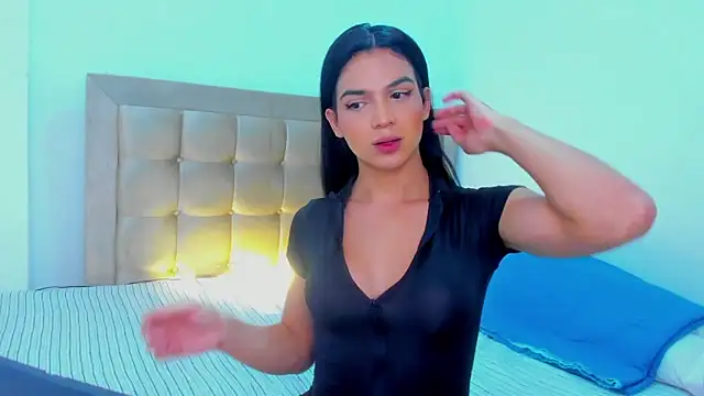 Snapshot of ISA_BELLA_VZL chatting on June 2026 05:26:02 PM ISA BELLA VZL online show from June 2026 05:26:02 PM