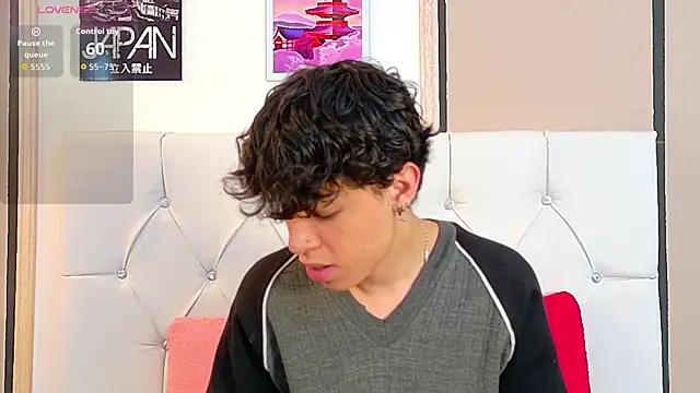 Axel  Evans online show from November 2025 12:13:01 PM