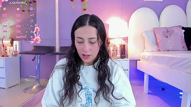 my aleja  online show from October 2025 12:52:02 PM