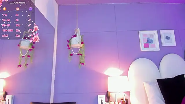 my aleja  online show from October 2025 12:39:02 PM