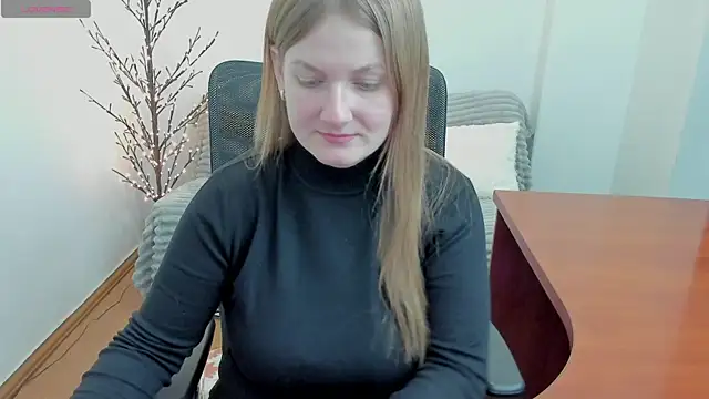 Snapshot of Alisha_Skyes chatting on December 2025 04:56:01 PM Alisha Skyes online show from December 2025 04:56:01 PM