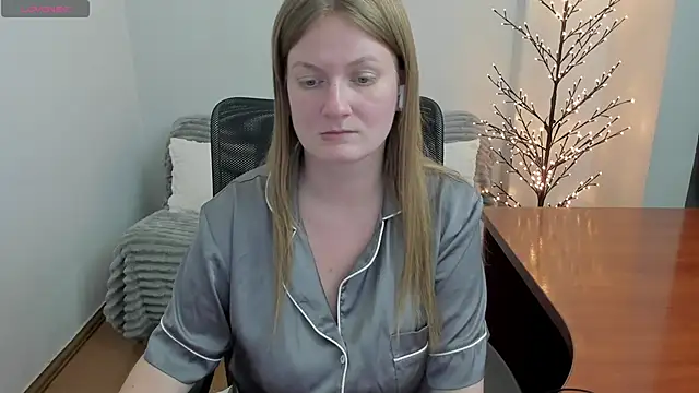 Snapshot of Alisha_Skyes chatting on December 2025 04:26:01 PM Alisha Skyes online show from December 2025 04:26:01 PM