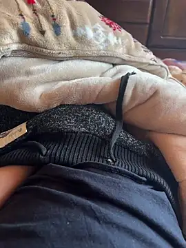 Snapshot of rrrrrriyyffhyeeee chatting on April 2026 03:11:02 AM rrrrrriyyffhyeeee online show from April 2026 03:11:02 AM