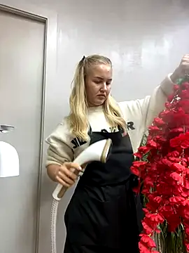 CandyVice online show from September 2025 05:18:02 PM