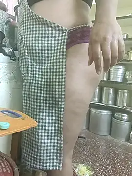 dhanshri143 online show from November 2025 04:33:02 AM