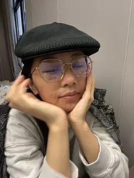 haiyan125216 online show from October 2025 06:48:01 AM