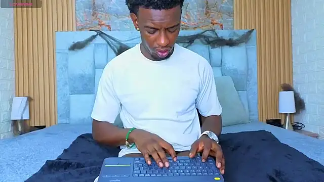 pipedark  online show from October 2025 03:19:01 AM