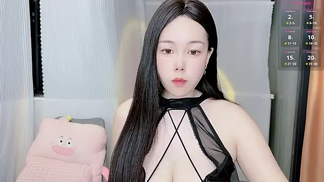 Snapshot of Bella_Ava chatting on December 2025 02:02:02 PM Bella Ava online show from December 2025 02:02:02 PM