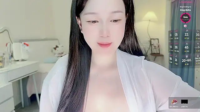 Snapshot of Bella_Ava chatting on June 2026 11:39:01 PM Bella Ava online show from June 2026 11:39:01 PM