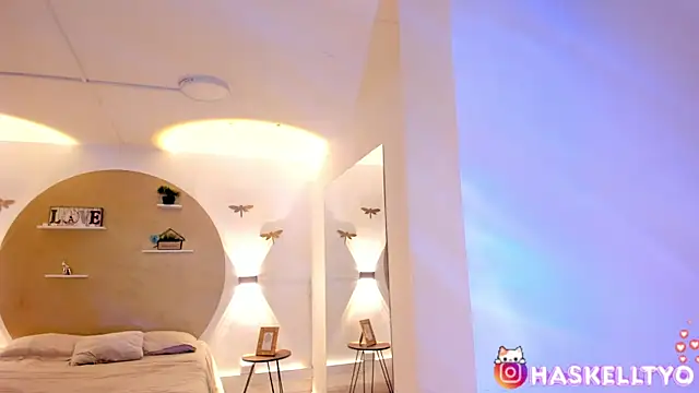 Snapshot of TokyoHaskel chatting on September 2025 04:12:02 AM TokyoHaskel online show from September 2025 04:12:02 AM