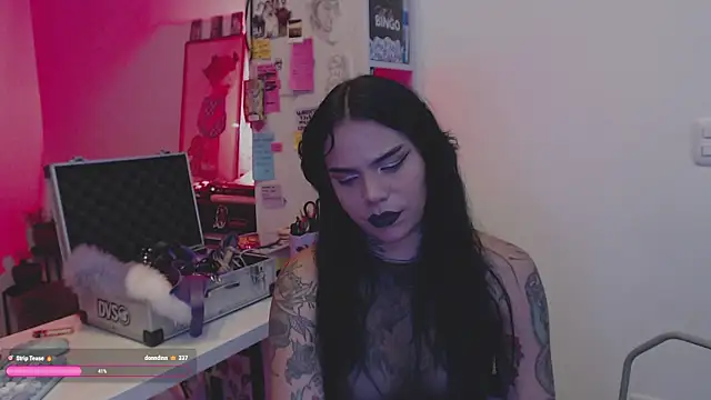 aleksanoir online show from June 2026 11:16:01 PM